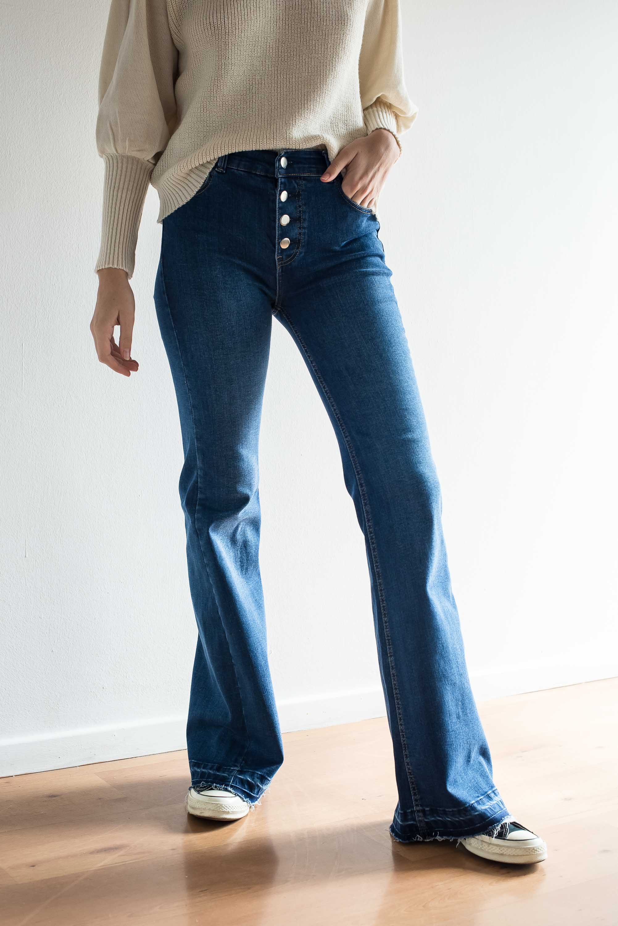 JEANS BROCHES AZUL
