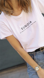 Polera "Eunoia" Blanca Modelo Mia