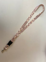 Cargar imagen en el visor de la galería, LANYARD FLOWERS
